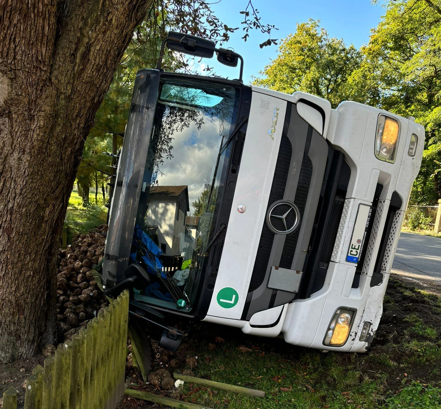 Mercedes Axor Gliederzug